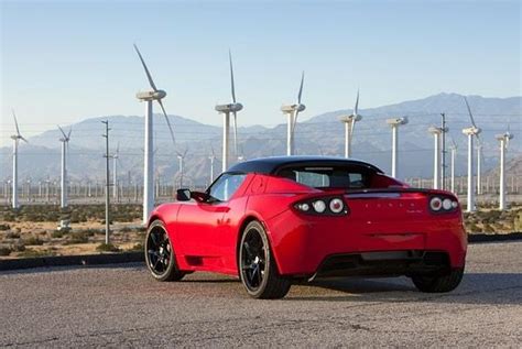 Y­e­n­i­l­e­n­e­n­ ­T­e­s­l­a­ ­R­o­a­d­s­t­e­r­,­ ­2­0­1­4­ ­S­o­n­a­ ­E­r­m­e­d­e­n­ ­T­a­n­ı­t­ı­l­a­c­a­k­